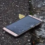 Come comportarsi dopo che il telefono cade